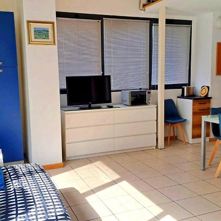 Gemme Fiorentine Apartments In Front Of The Train Station 5 Minutes From The Centre Free Parking Florencia Exterior foto